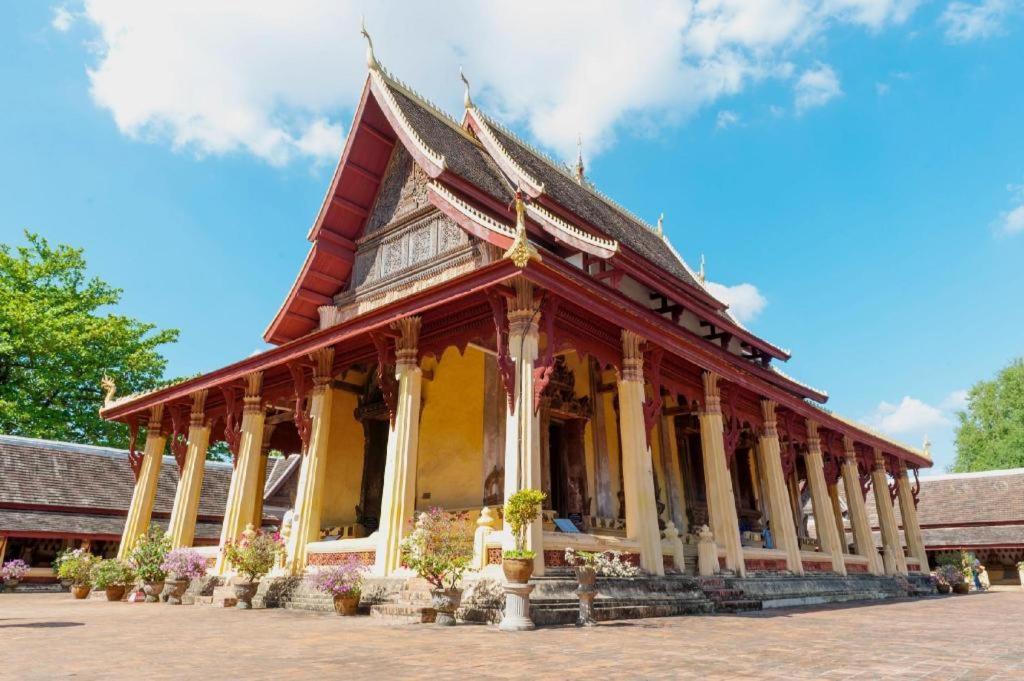 Tera Hotel Vientiane Exterior photo