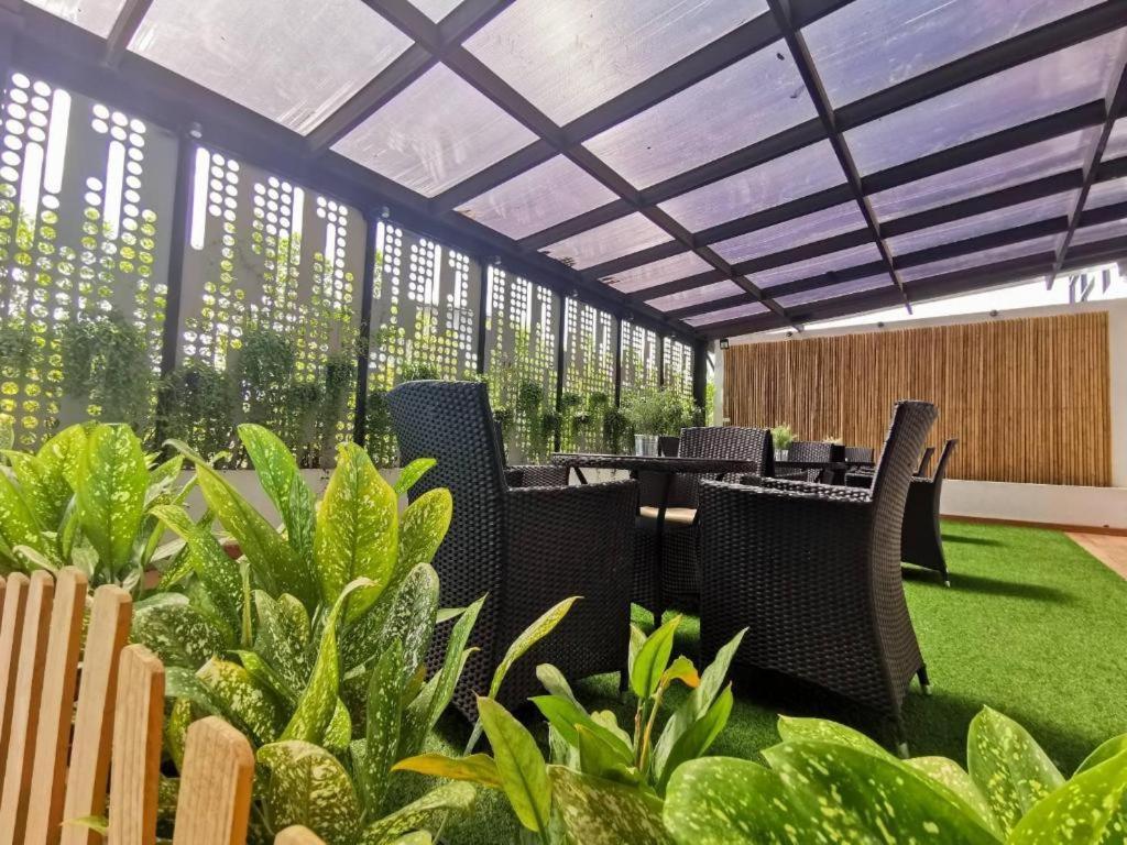 Tera Hotel Vientiane Exterior photo